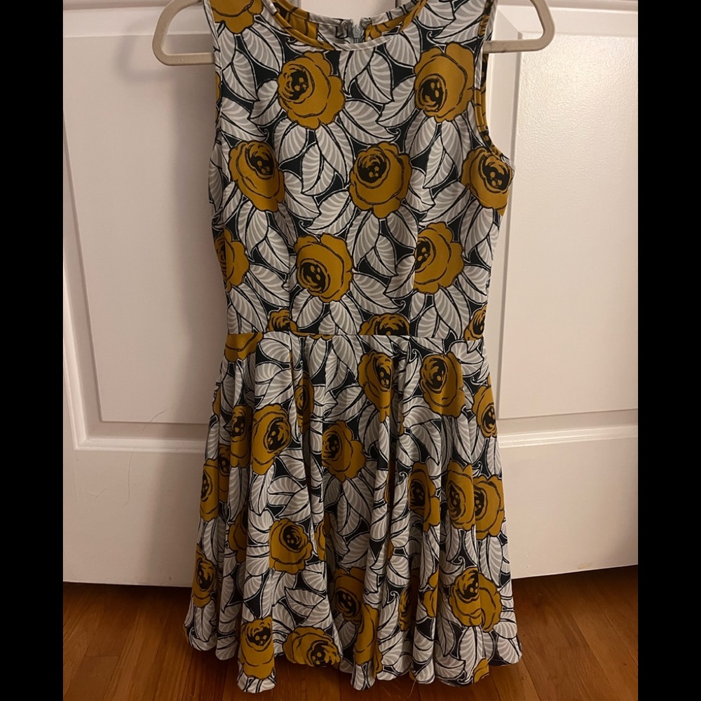 Maison Jules Women's Floral Print Fit and Flare Dress size small